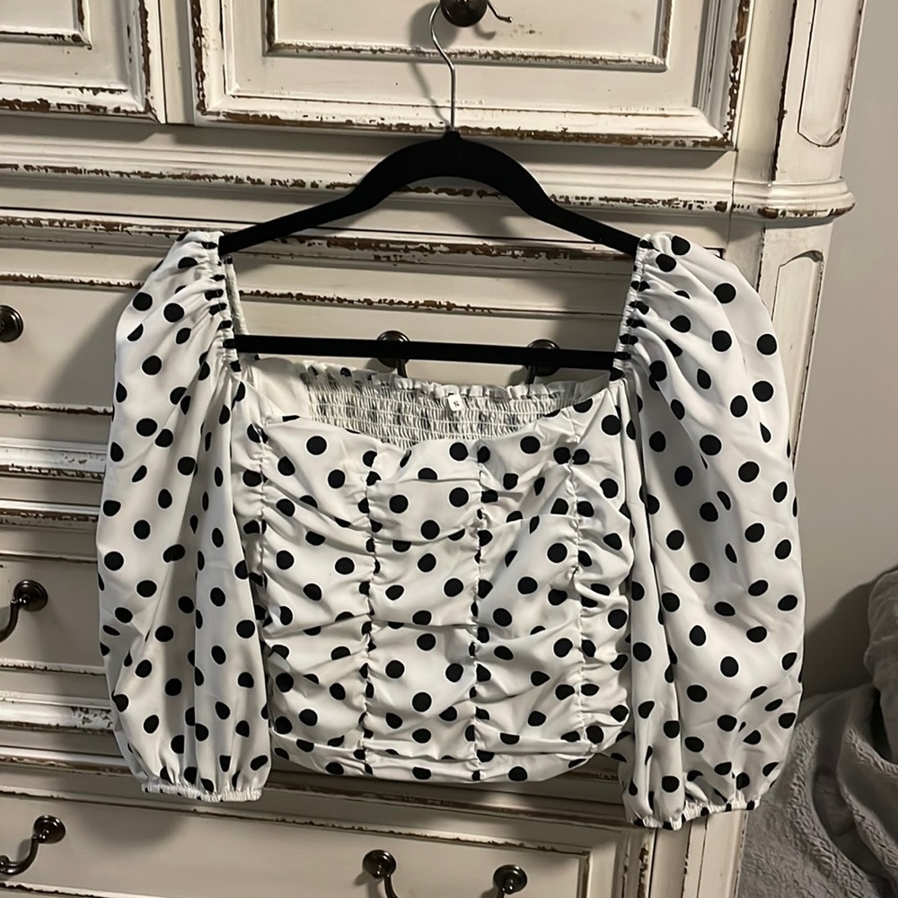 Cute Shein Dressy White Black Dot Top size Small Great for Gameday and Holidays